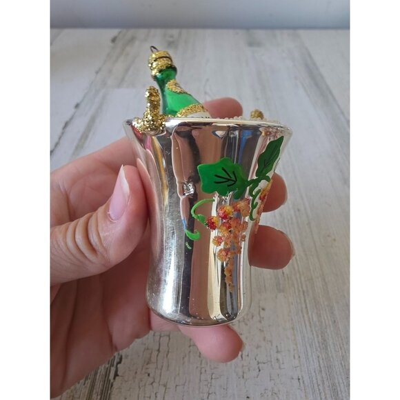 Vintage champagne ice box glass ornament Xmas tree 1974 - Picture 6 of 9